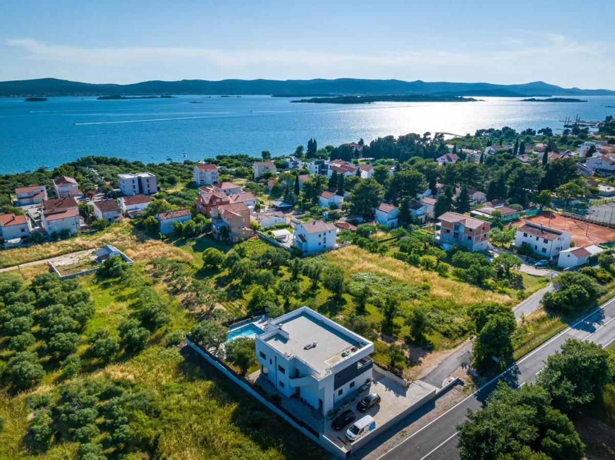Crowonder Sun Dance Apartments With Heated Swimming Pool Seaview And Garden Sveti Filip i Jakov Luaran gambar