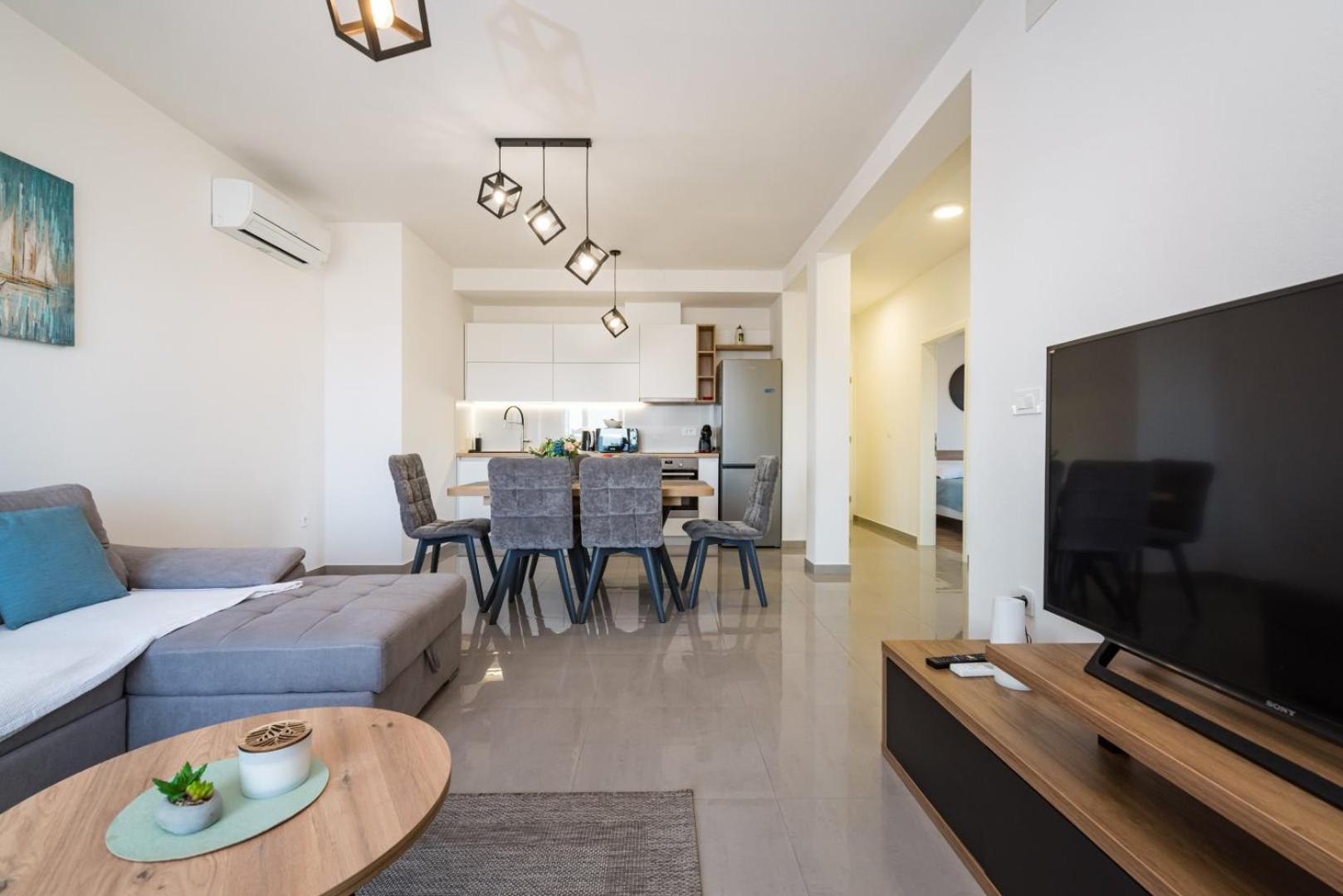 Crowonder Sun Dance Apartments With Heated Swimming Pool Seaview And Garden Sveti Filip i Jakov Luaran gambar