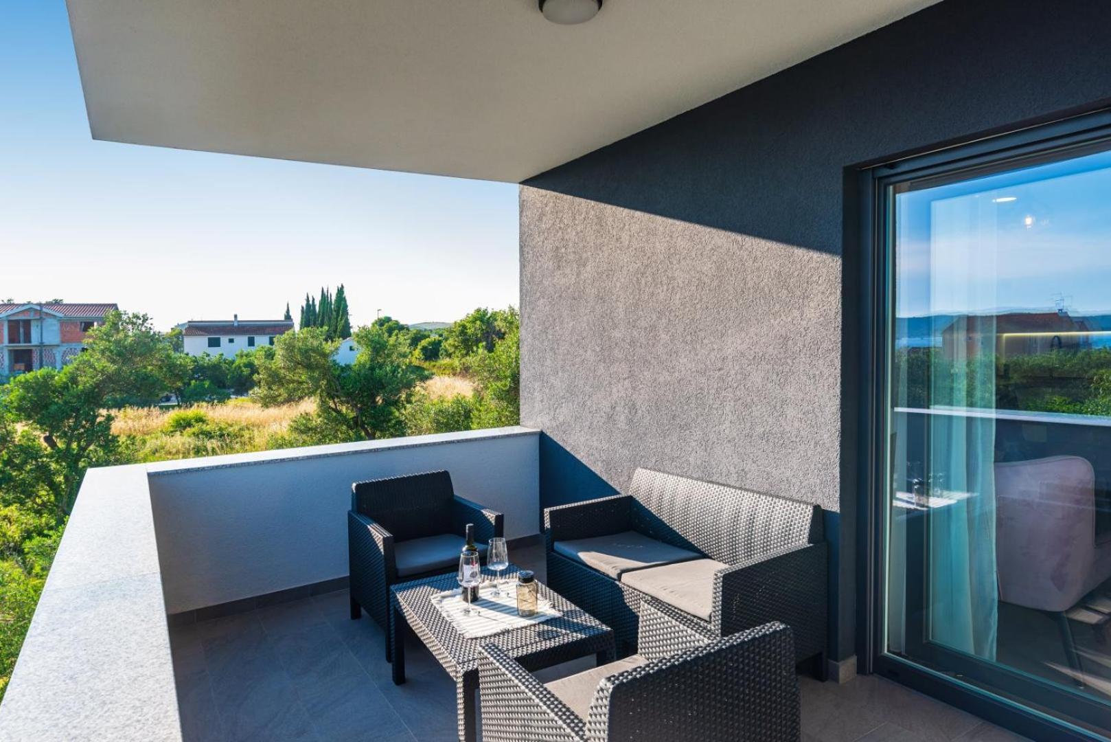 Crowonder Sun Dance Apartments With Heated Swimming Pool Seaview And Garden Sveti Filip i Jakov Luaran gambar