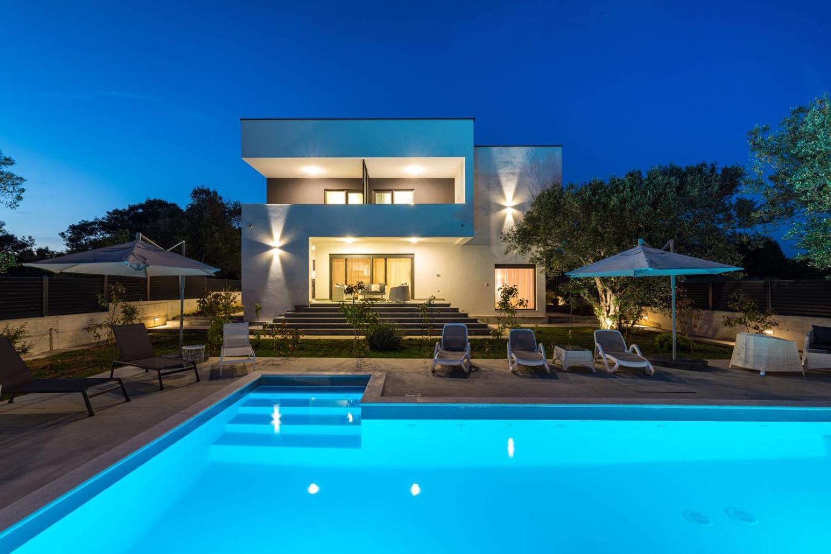 Crowonder Sun Dance Apartments With Heated Swimming Pool Seaview And Garden Sveti Filip i Jakov Luaran gambar