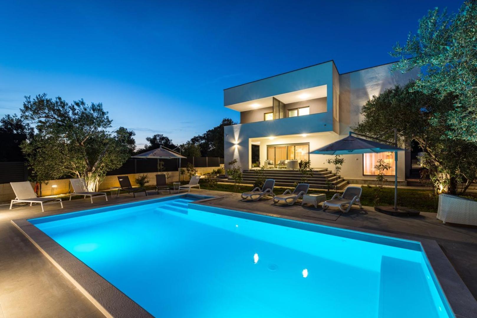 Crowonder Sun Dance Apartments With Heated Swimming Pool Seaview And Garden Sveti Filip i Jakov Luaran gambar