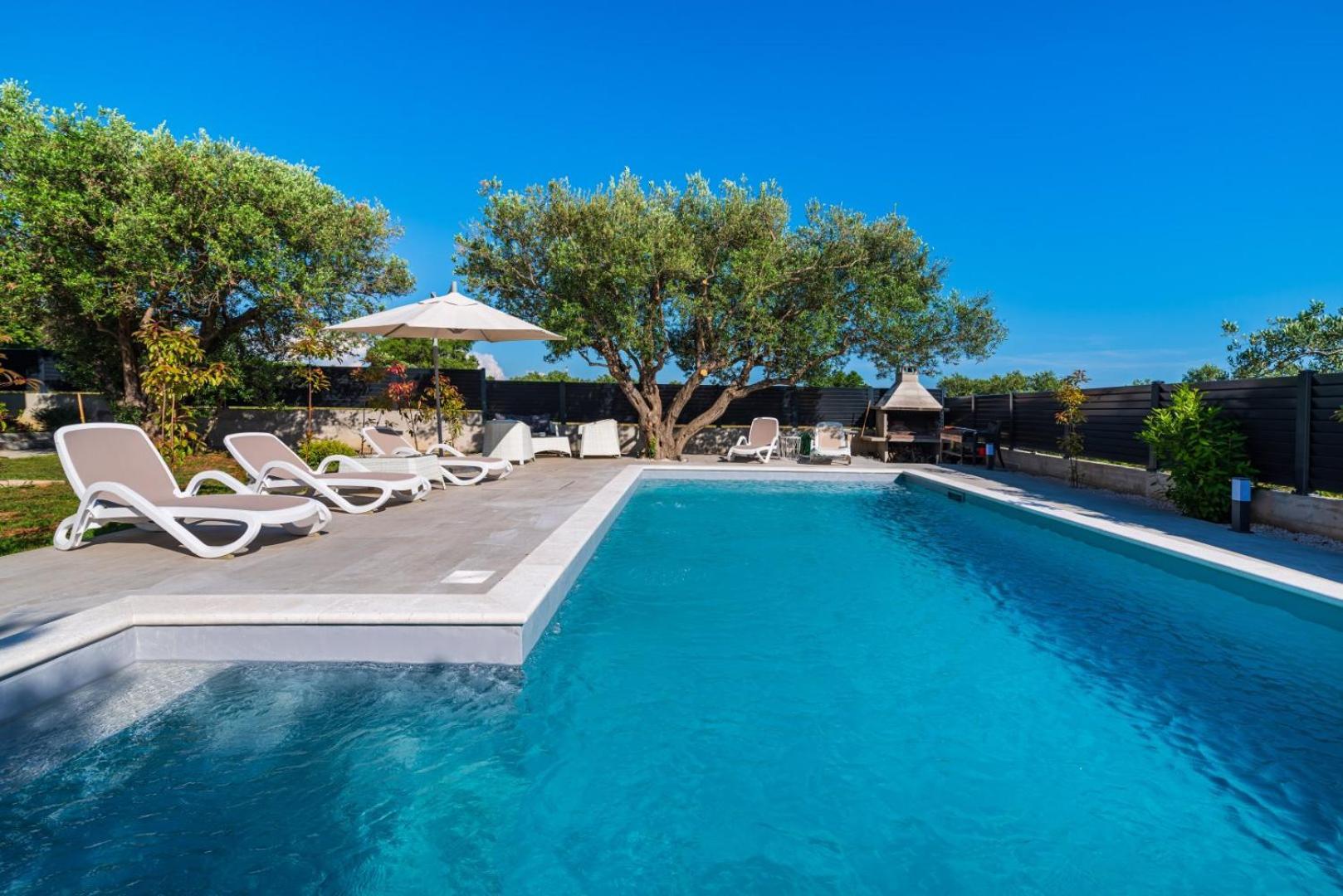 Crowonder Sun Dance Apartments With Heated Swimming Pool Seaview And Garden Sveti Filip i Jakov Luaran gambar
